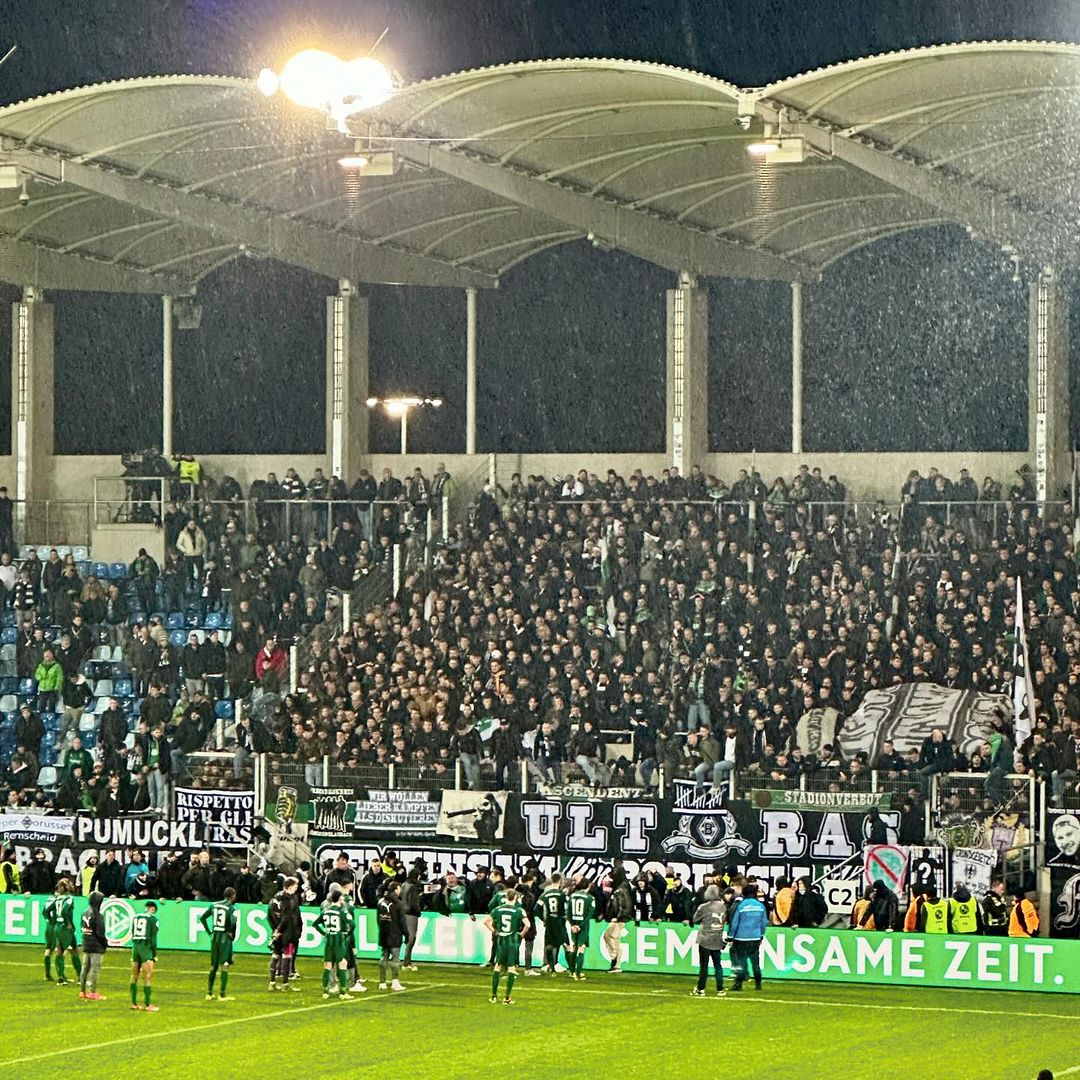 1. FC Saarbrücken – Borussia Mönchengladbach 2-1 (7)