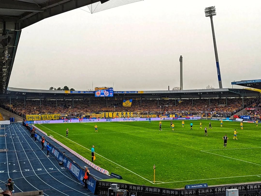 Eintracht Braunschweig – SV Elversberg 5-0 (1)