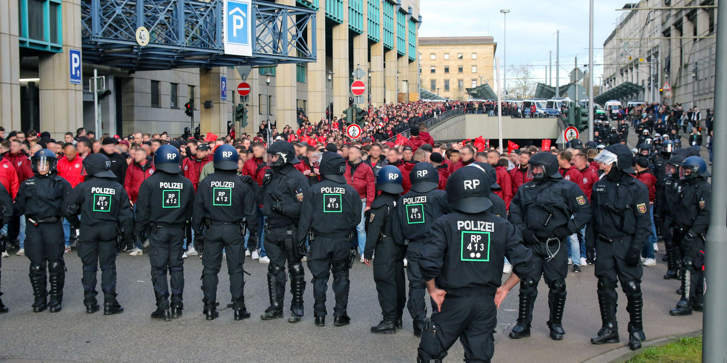 1. FC Saarbrücken – 1. FC Kaiserslautern 0-2 (15)