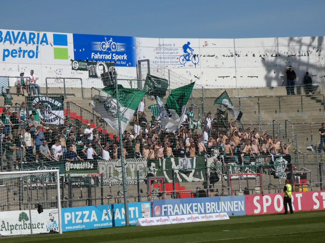 SpVgg Unterhaching – VfB Lübeck 4-1 (3)