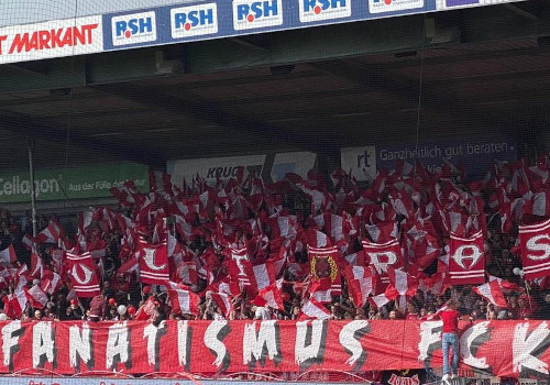 Holstein Kiel – 1. FC Kaiserslautern 1-3 (10)