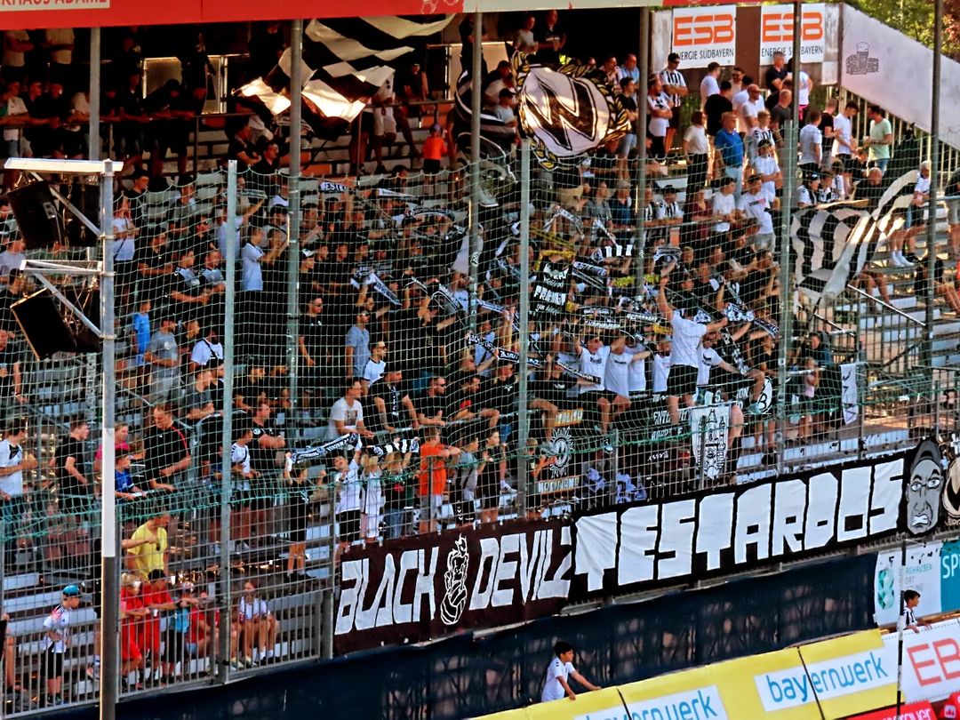 Wacker Burghausen – FC Bayern München II 0-1 (5)