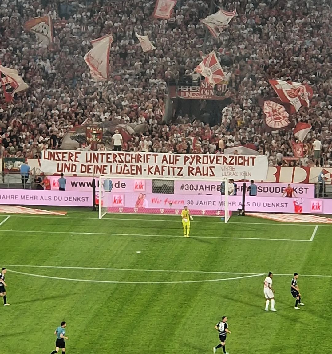 1. FC Köln – Hamburger SV 1-2 (14)