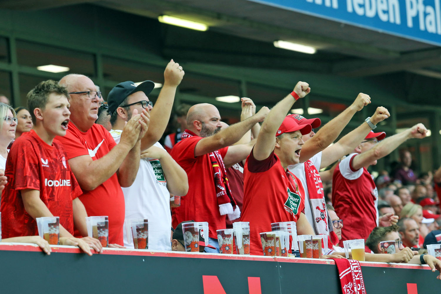 1. FC Kaiserslautern – SpVgg Fürth 2-2 (4)