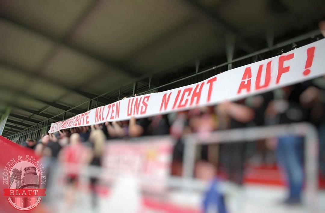 Rot Weiss Ahlen – Sportfreunde Siegen 2-4 (4)