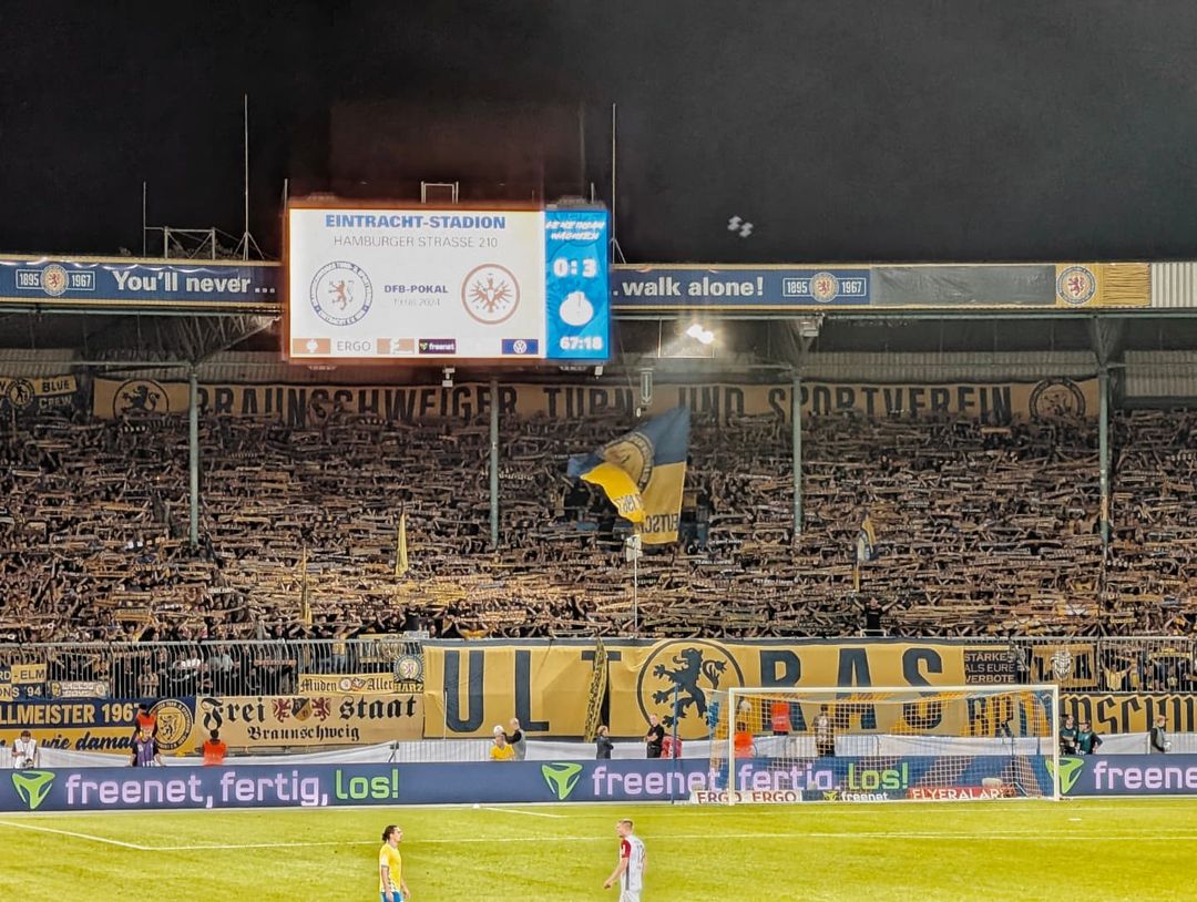Eintracht Braunschweig – Eintracht Frankfurt 1-4 (1)