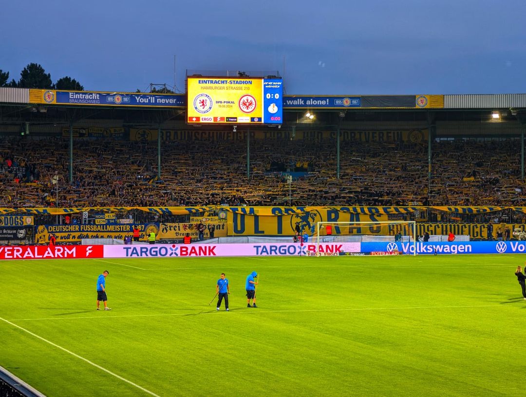 Eintracht Braunschweig – Eintracht Frankfurt 1-4 (11)