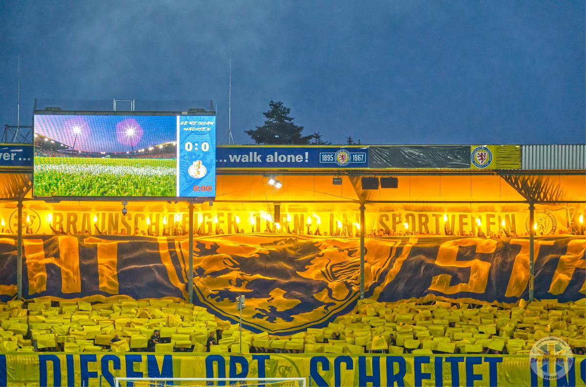 Eintracht Braunschweig – Eintracht Frankfurt 1-4 (14)