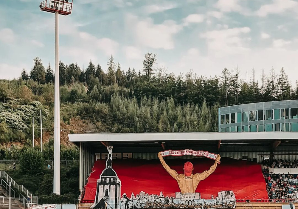 Sportfreunde Siegen – SG Finnentrop/Bamenohl 0-1 (5)