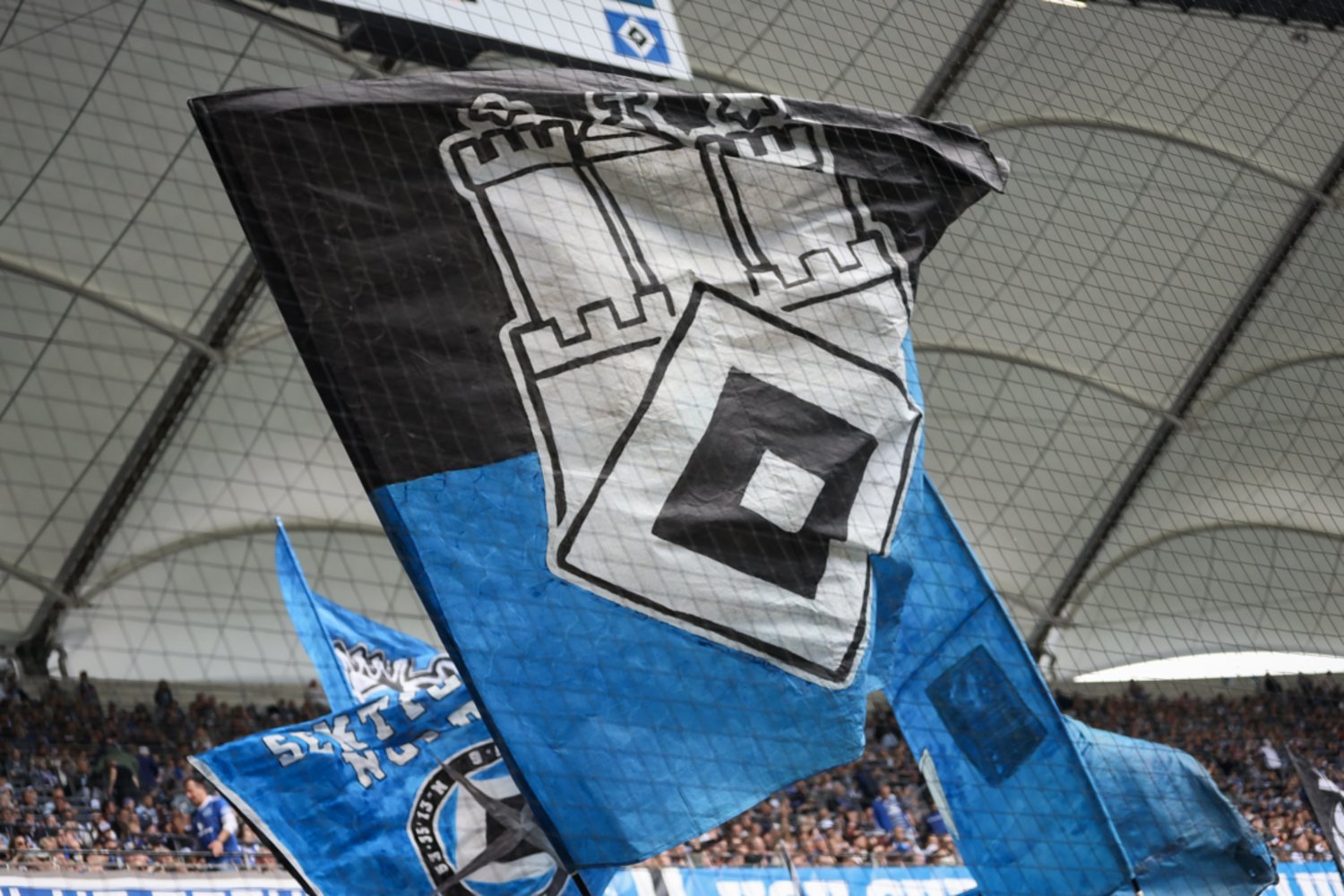 Hamburger SV – SSV Jahn Regensburg 5-0 (8)