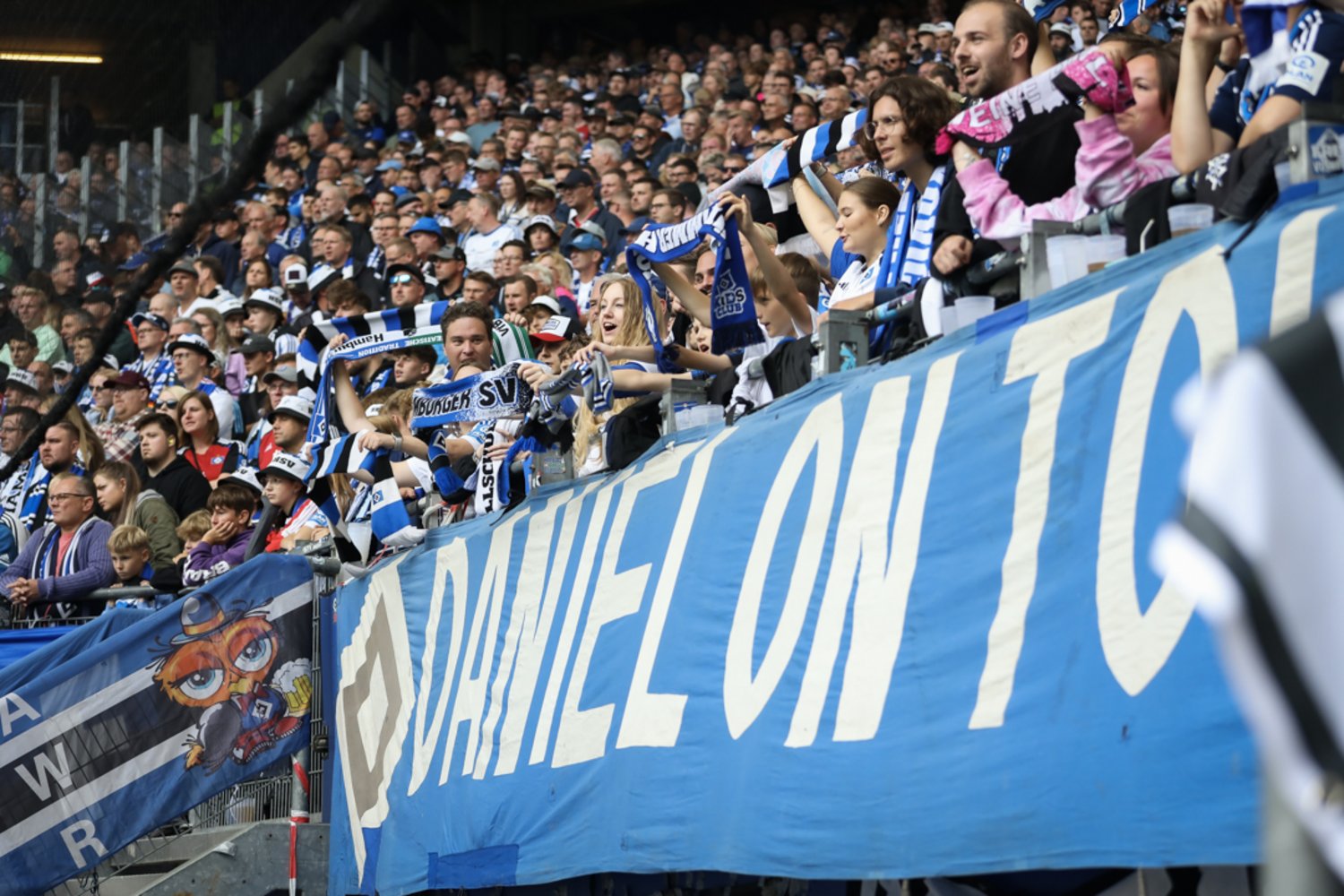 Hamburger SV – SSV Jahn Regensburg 5-0 (11)