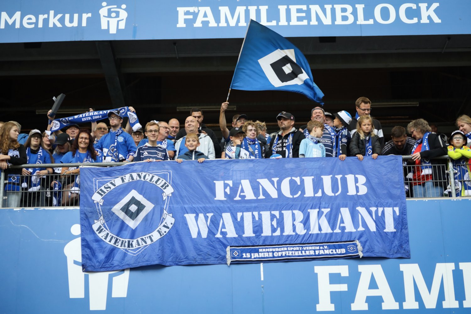 Hamburger SV – SSV Jahn Regensburg 5-0 (25)