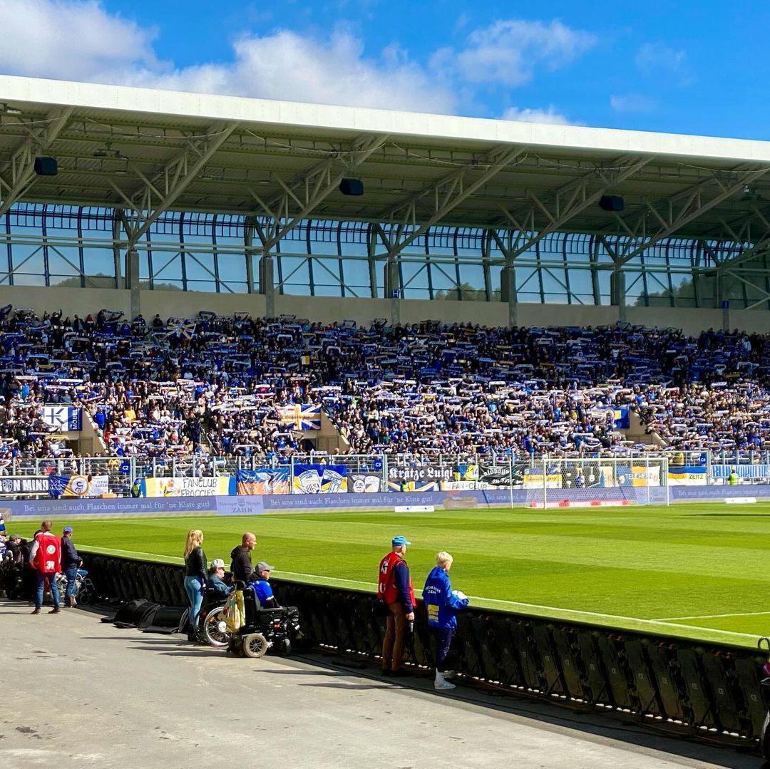 FC Carl Zeiss Jena – 1. FC Lokomotive Leipzig 0-1 (4)