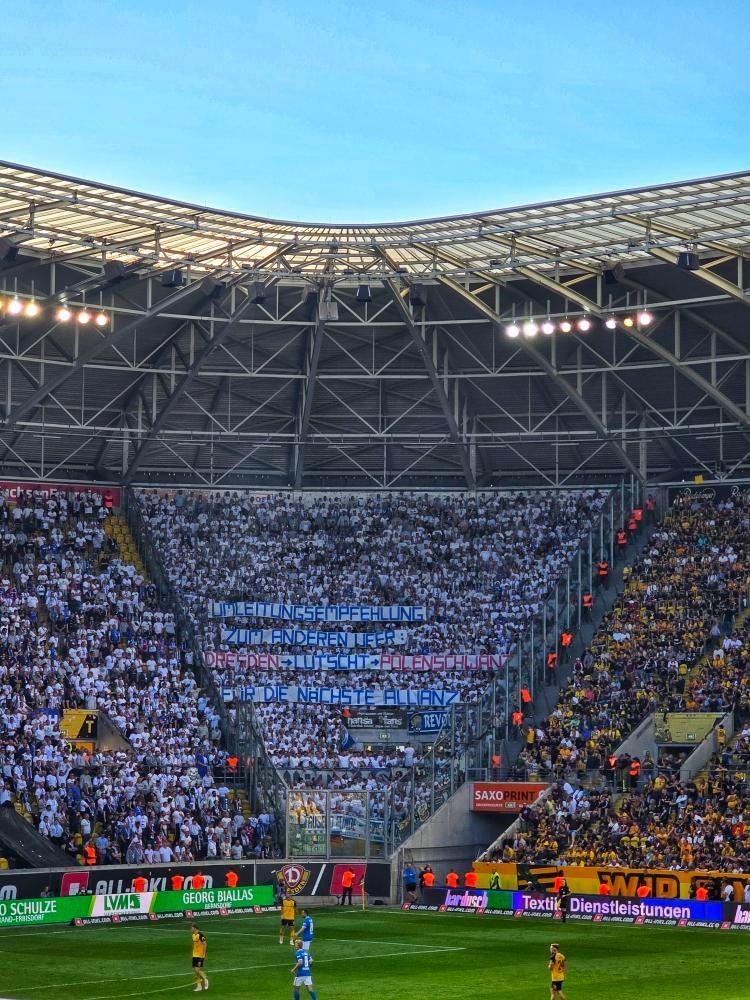 Dynamo Dresden – FC Hansa Rostock 1-1 (10)