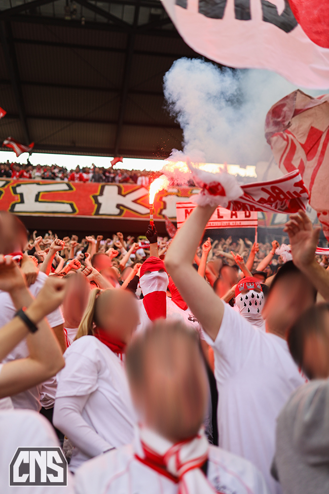 1. FC Köln – Karlsruher SC 4-4 (76)
