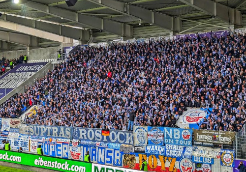FC Erzgebirge Aue – FC Hansa Rostock 1-2 (10)