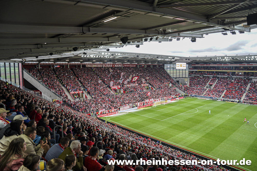 1. FSV Mainz 05 – RB Leipzig 0-2 (10)