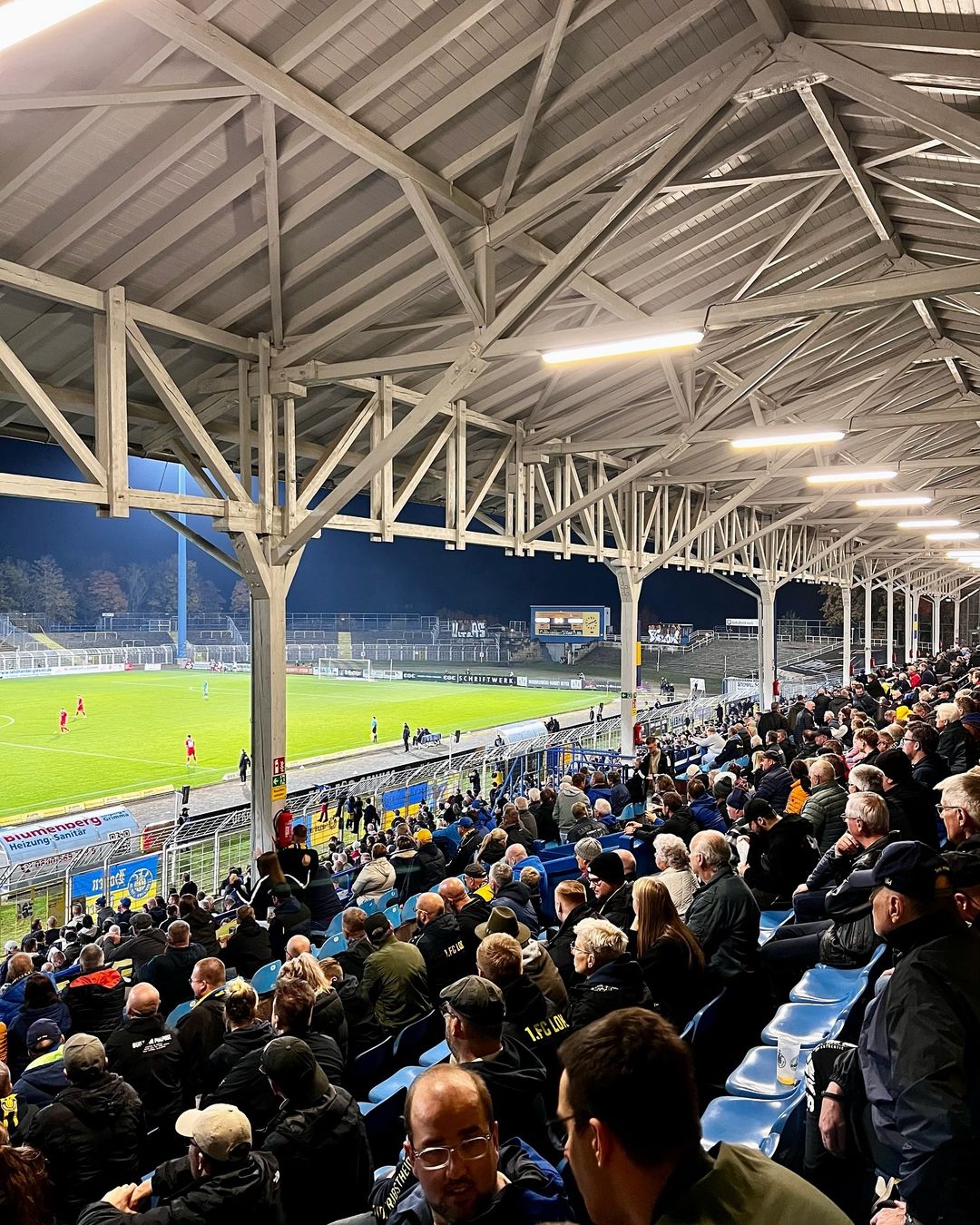 1. FC Lokomotive Leipzig – Hertha Zehlendorf 2-1 (5)