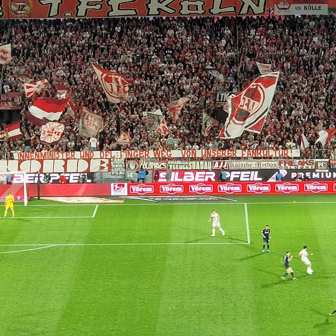 1. FC Köln – SC Paderborn 1-2 (25)