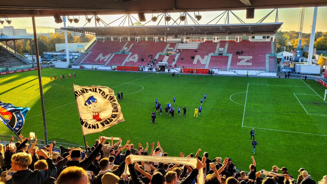 1. FSV Mainz 05 II – SV Eintracht Trier 0-1 (6)