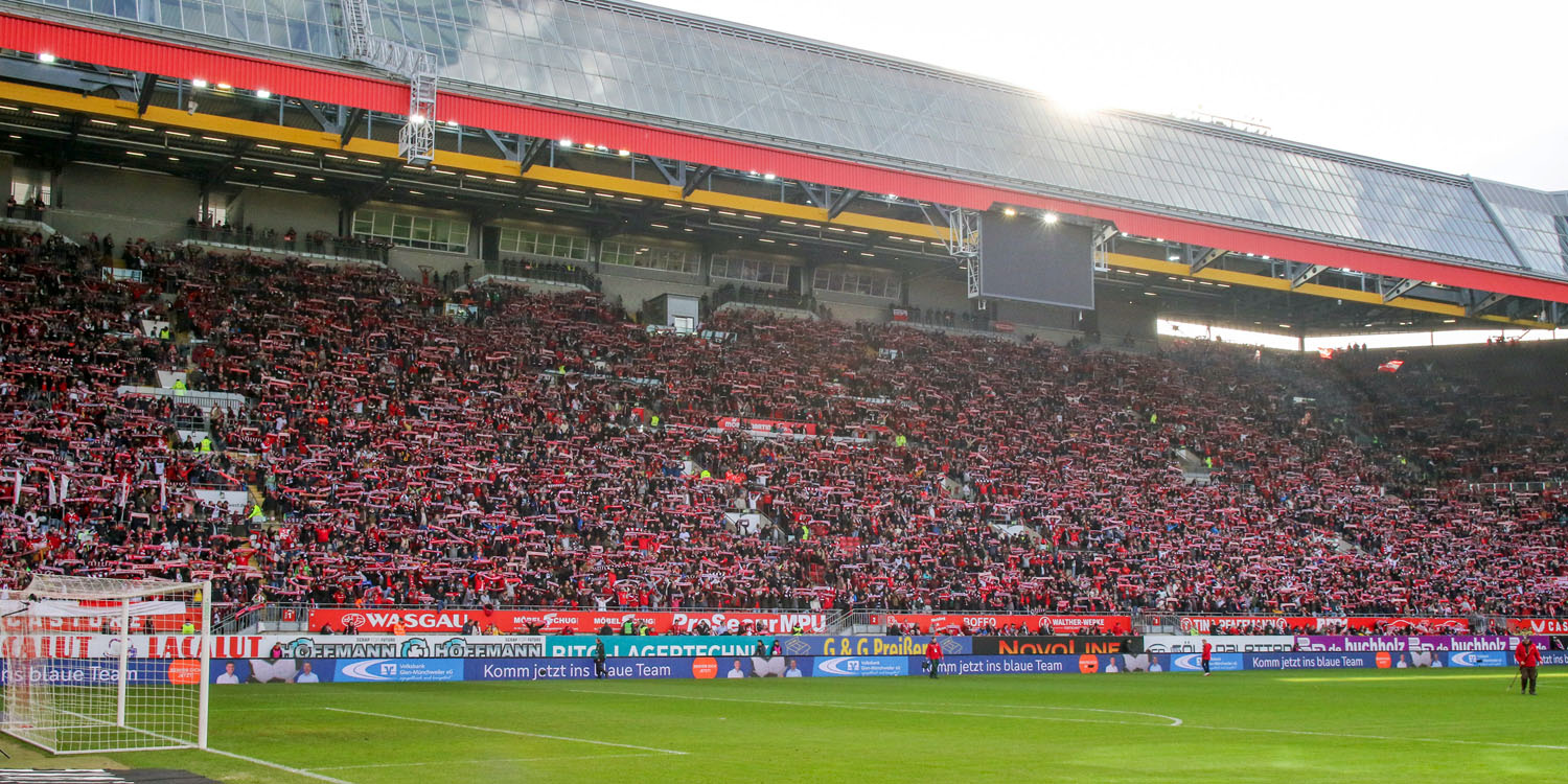 1. FC Kaiserslautern – Eintracht Braunschweig 3-2 (10)