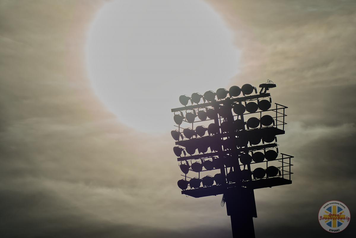 Eintracht Braunschweig – SSV Jahn Regensburg 0-0 (4)