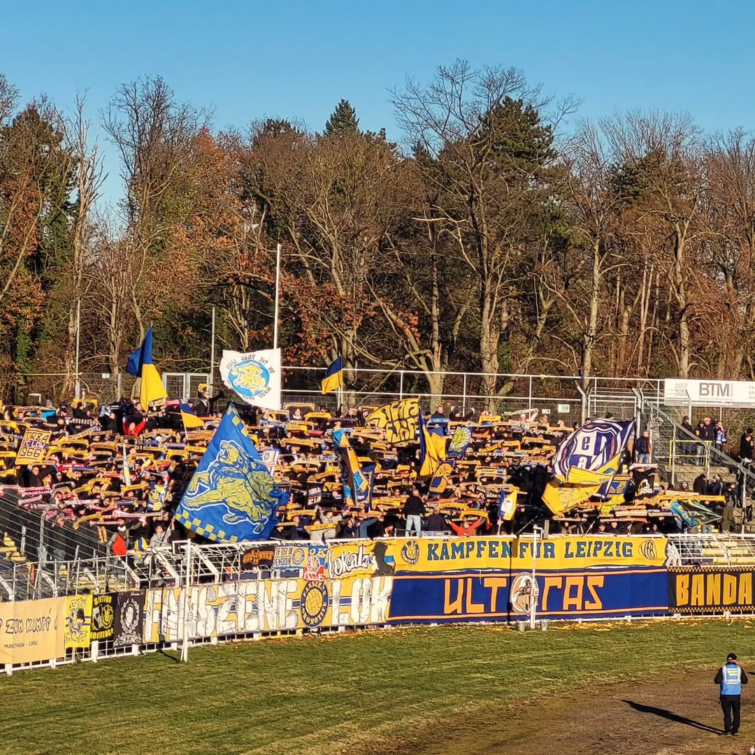 1. FC Lokomotive Leipzig – FC Rot-Weiß Erfurt 0-0 (4)