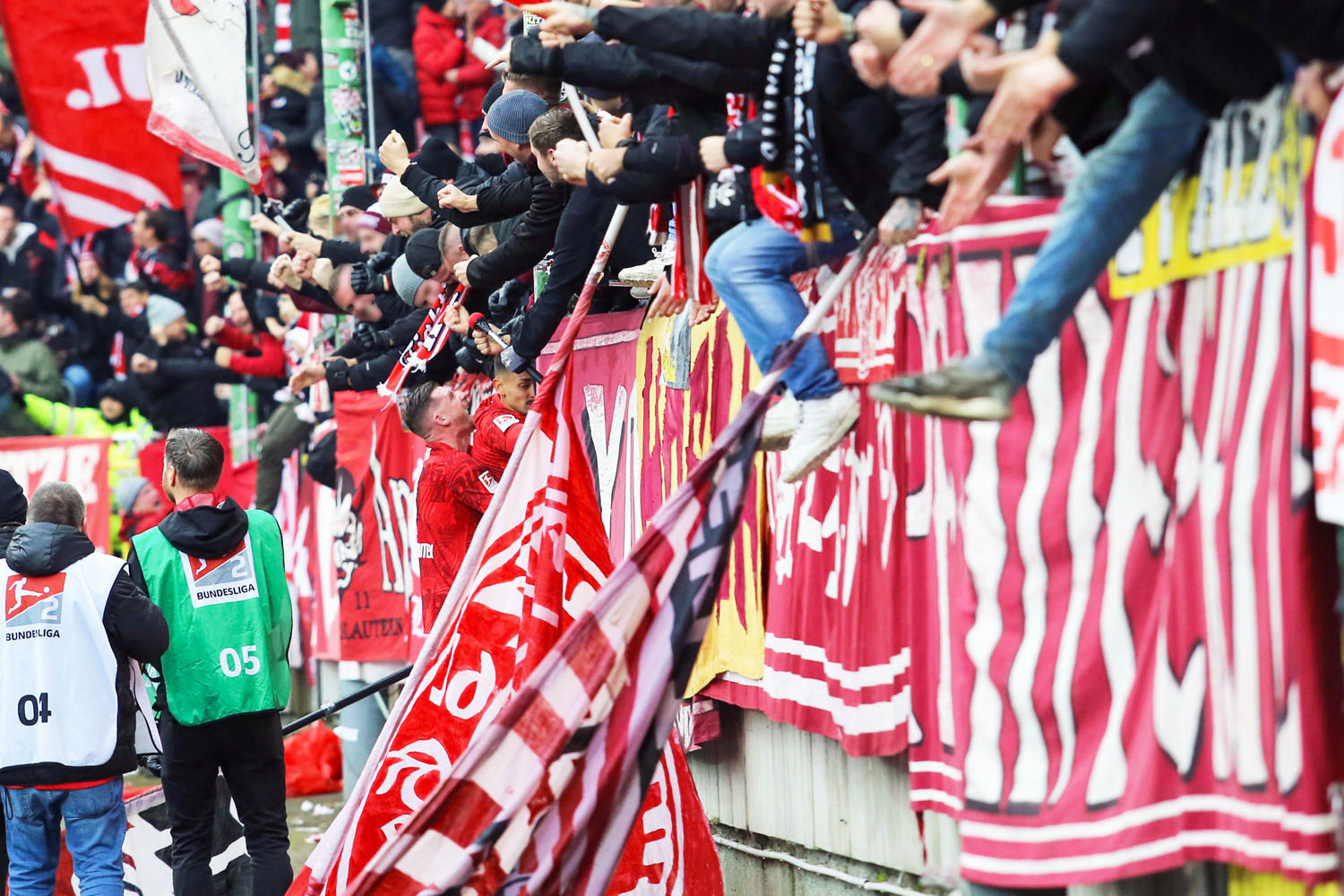 1. FC Kaiserslautern – Karlsruher SC 3-1 (12)