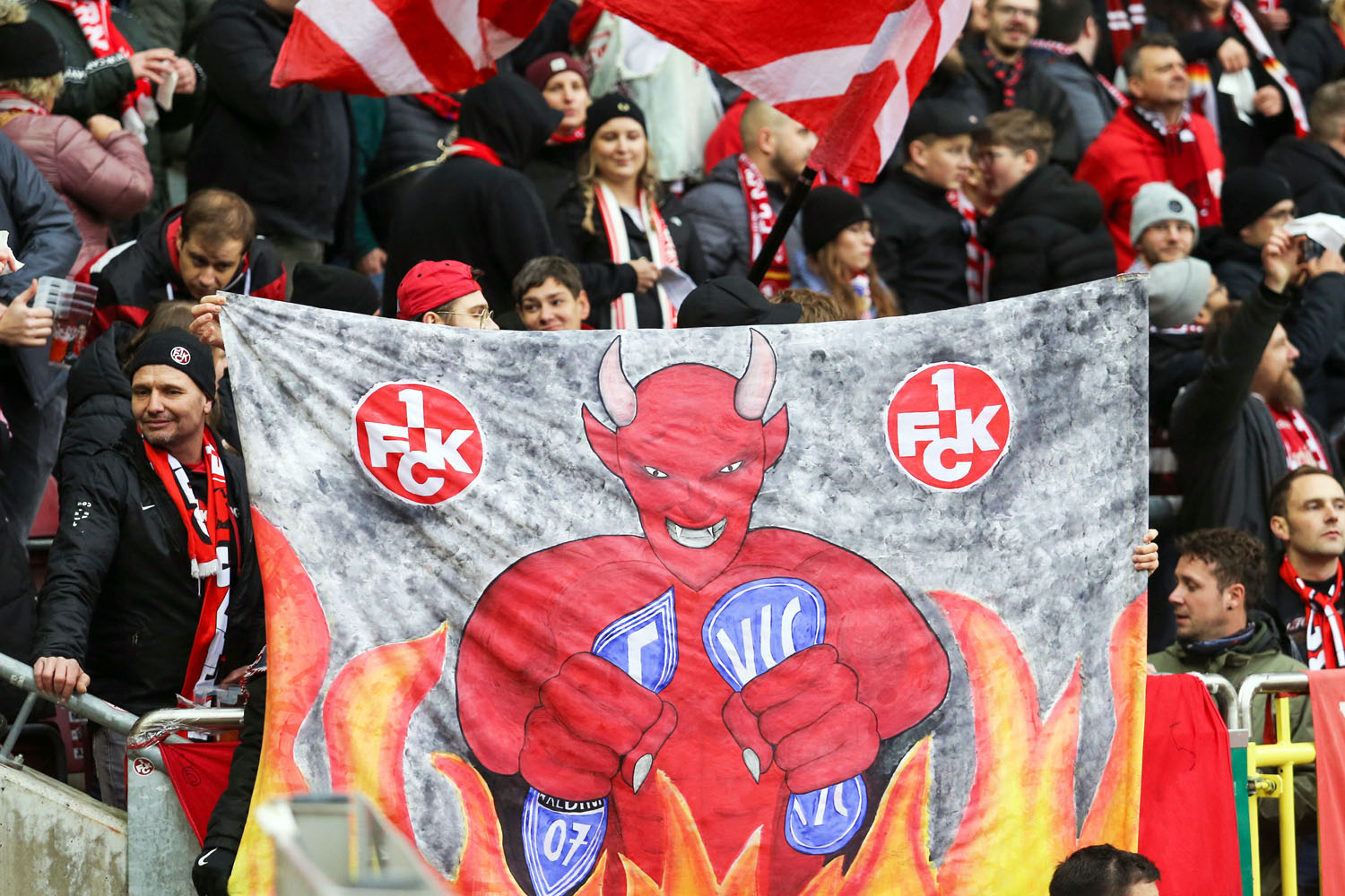 1. FC Kaiserslautern – Karlsruher SC 3-1 (16)