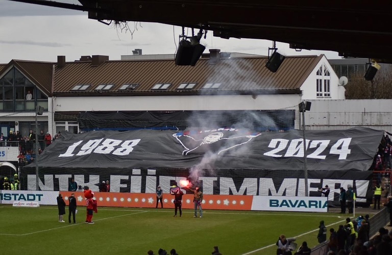 Heimfans | SpVgg Unterhaching – Hannover 96 II (07.12.2024) 1-2