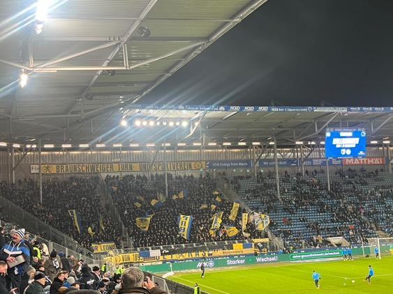 1. FC Magdeburg – Eintracht Braunschweig 1-1 (8)