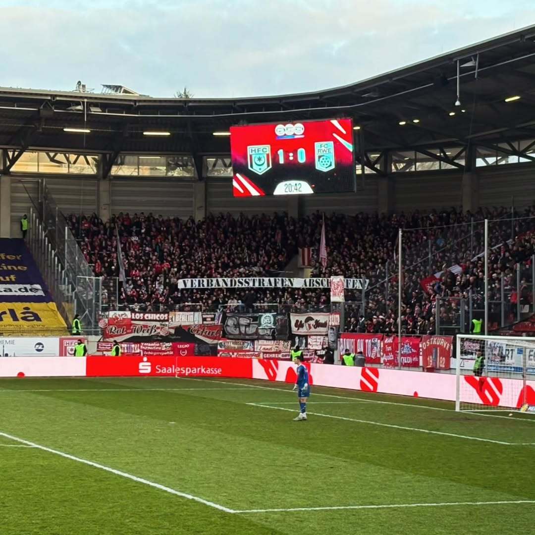 Hallescher FC – FC Rot-Weiß Erfurt 2-0 (4)