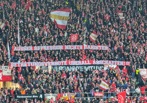 1. FSV Mainz 05 – FC Augsburg 0-0 (4)