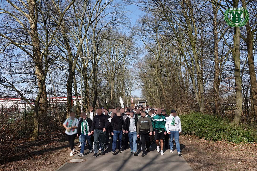 Gästefans | Bayer 04 Leverkusen – Werder Bremen (08.03.2025) 0-2