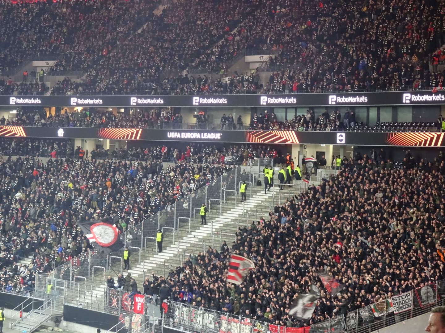 Eintracht Frankfurt – Ajax Amsterdam 4-1 (5)