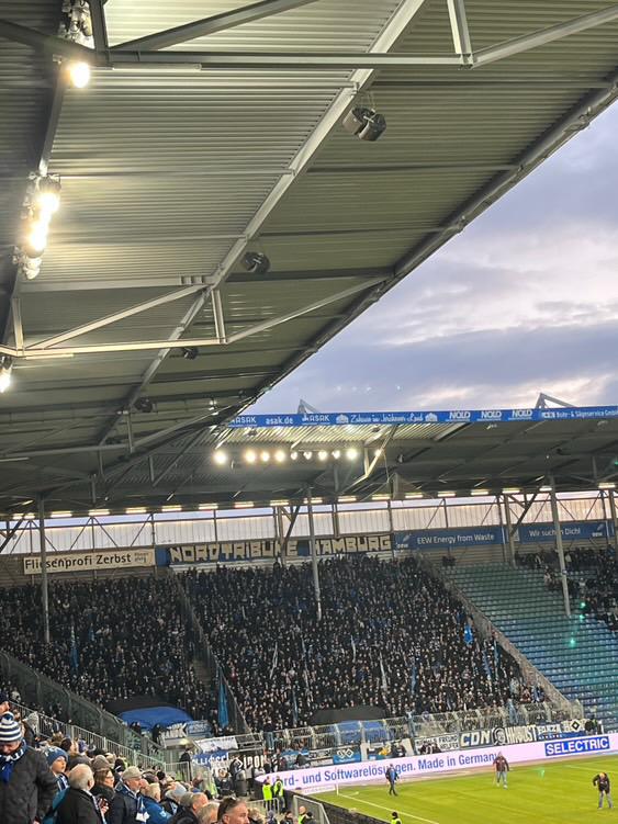 1. FC Magdeburg – Hamburger SV 0-3 (5)