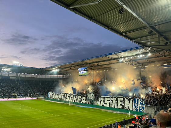 1. FC Magdeburg – Hamburger SV 0-3 (2)
