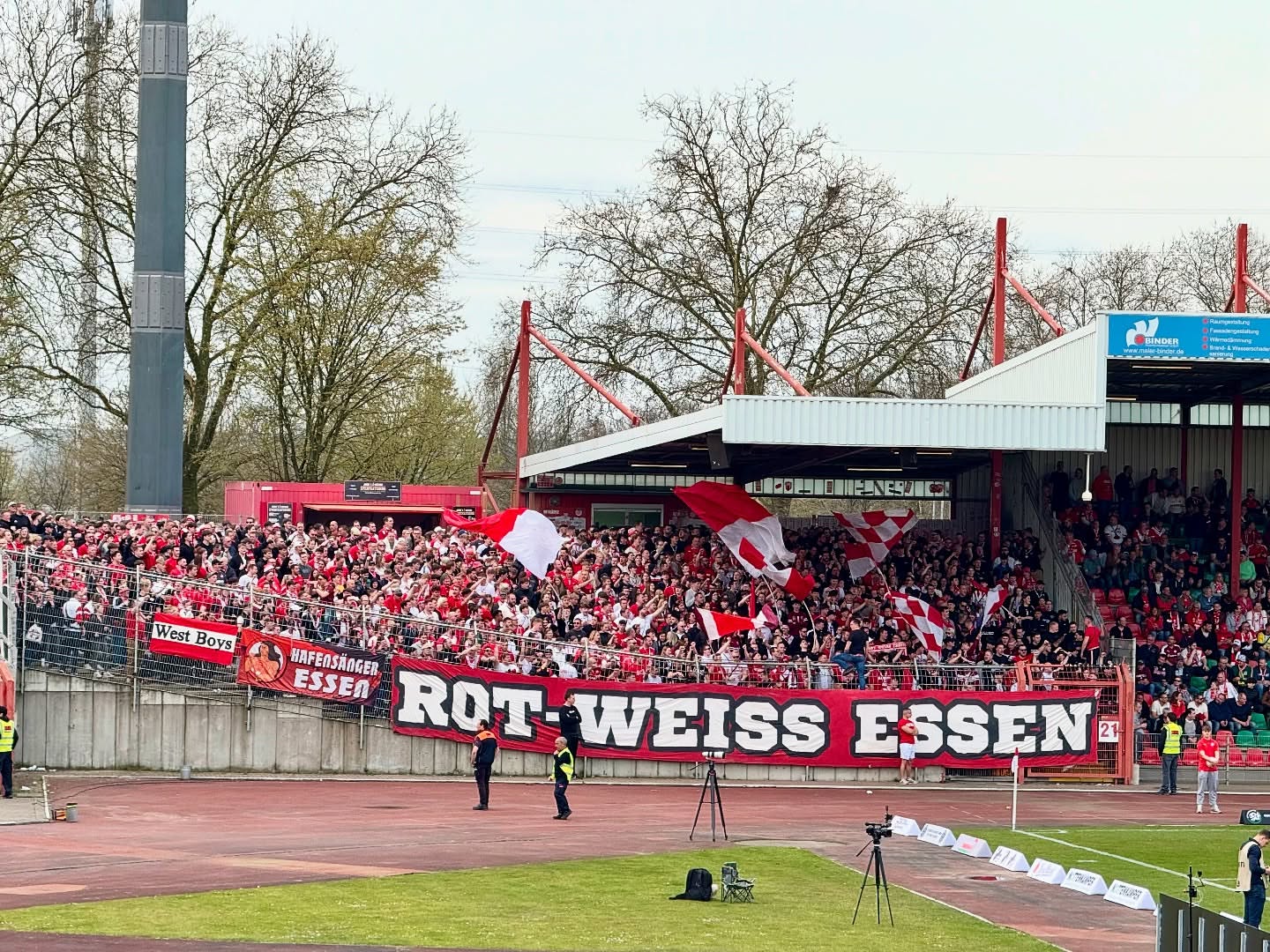 Rot-Weiß Oberhausen – Rot-Weiss Essen 1-2 (2)