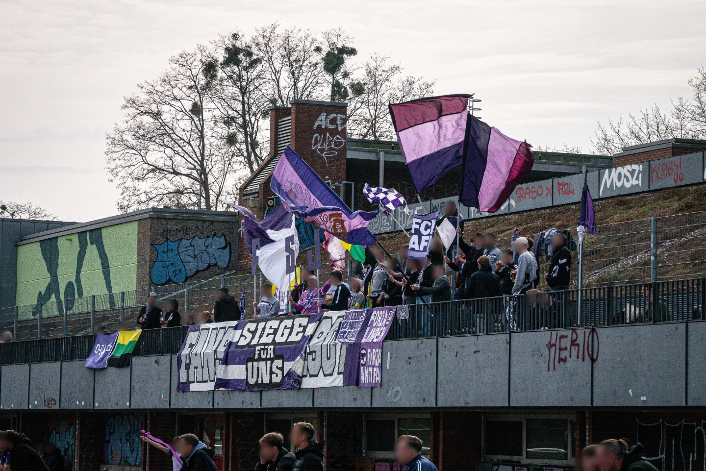 SV Linden 07 – TuS Kleefeld 0-4 (4)