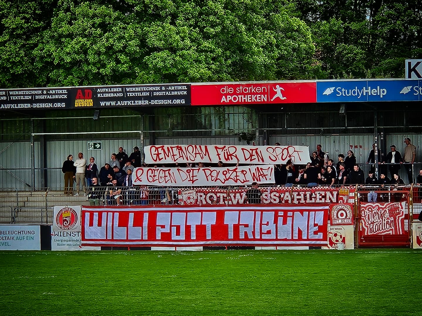 SV Lippstadt 08 – Rot Weiss Ahlen 2-3 (1)