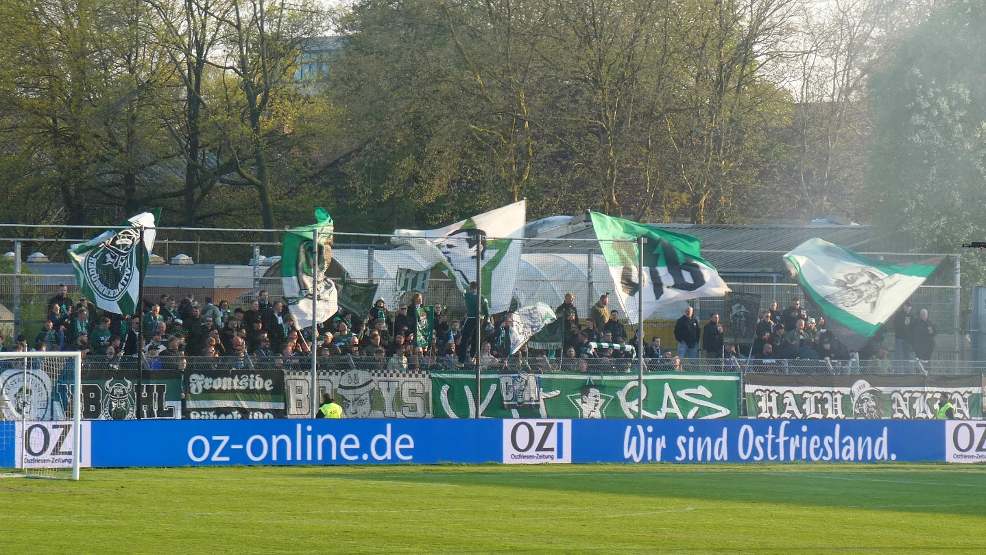 Kickers Emden – VfB Lübeck 1-3 (6)