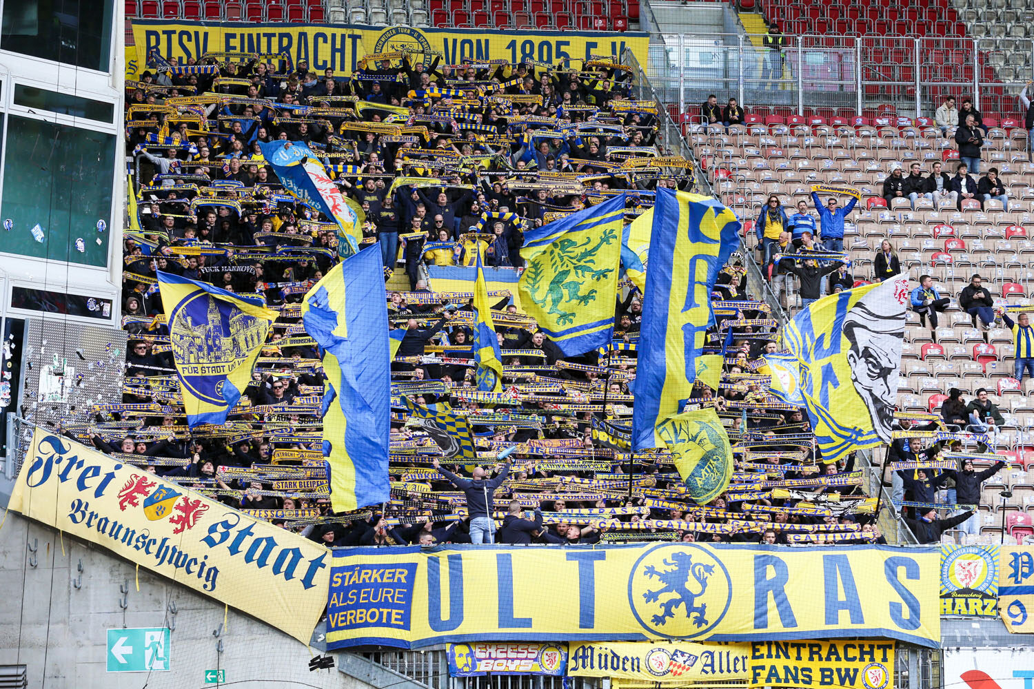 1. FC Kaiserslautern – Eintracht Braunschweig 3-2 (3)