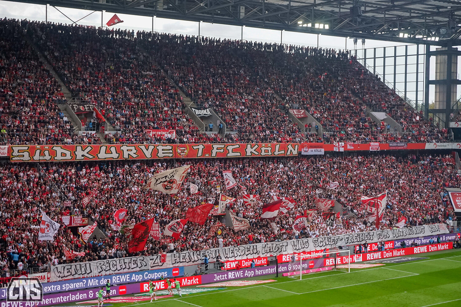 1. FC Köln – Karlsruher SC 4-4 (98)