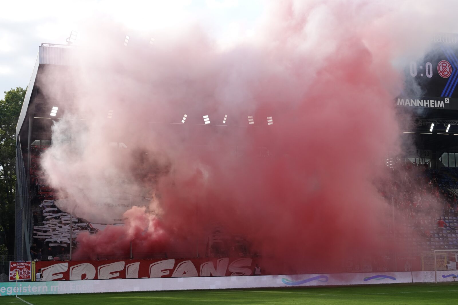 SV Waldhof Mannheim – Rot-Weiss Essen 6:1 (3)