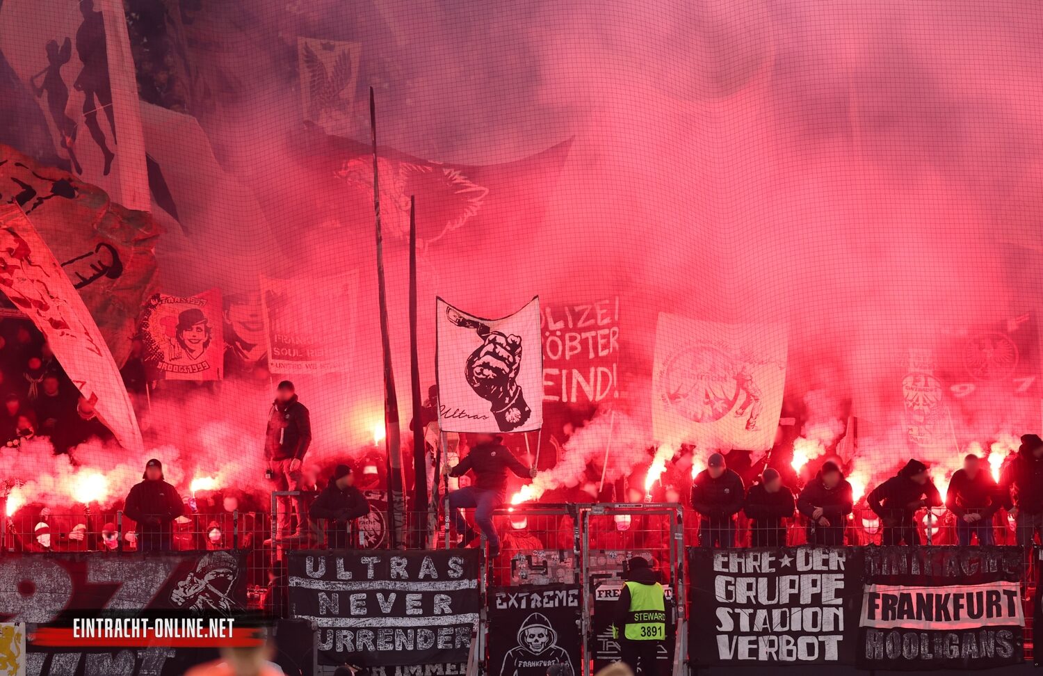 Eintracht Frankfurt – Borussia Dortmund 2-0 (8)