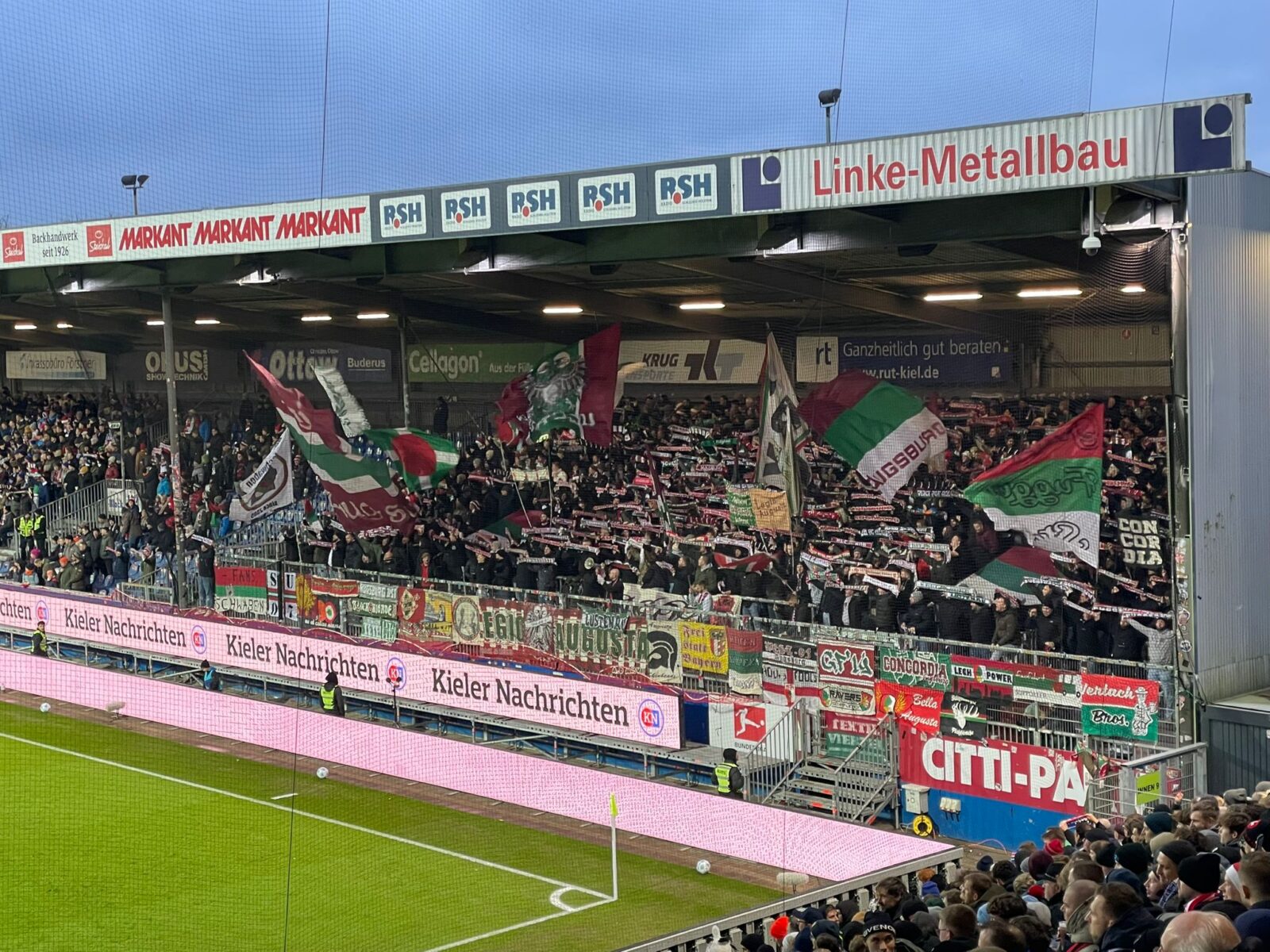 Holstein Kiel – FC Augsburg (2)