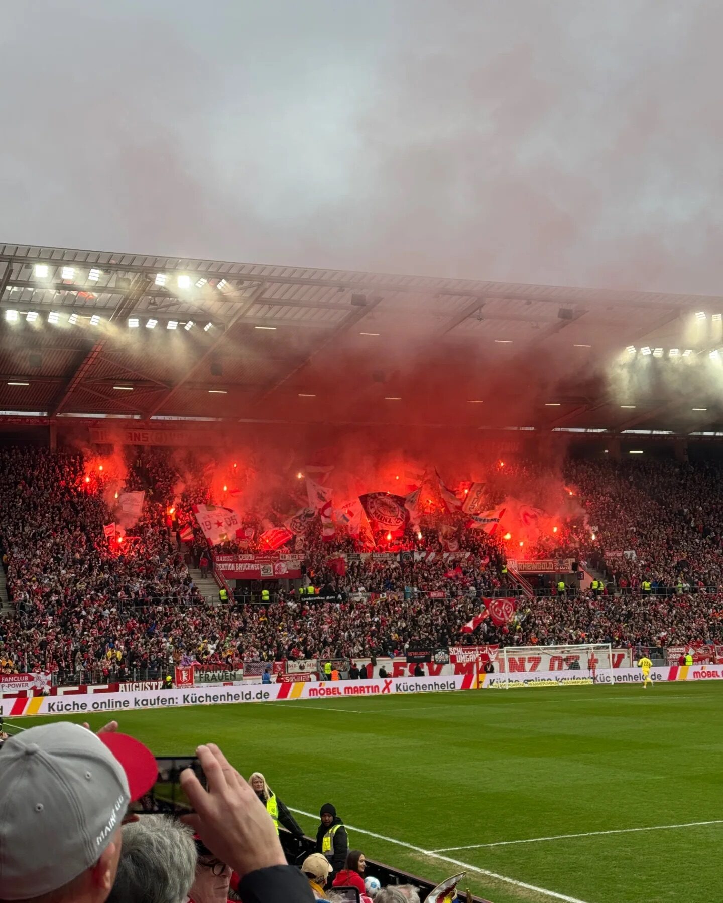 1. FSV Mainz 05 – FC St. Pauli 2-0 (8)