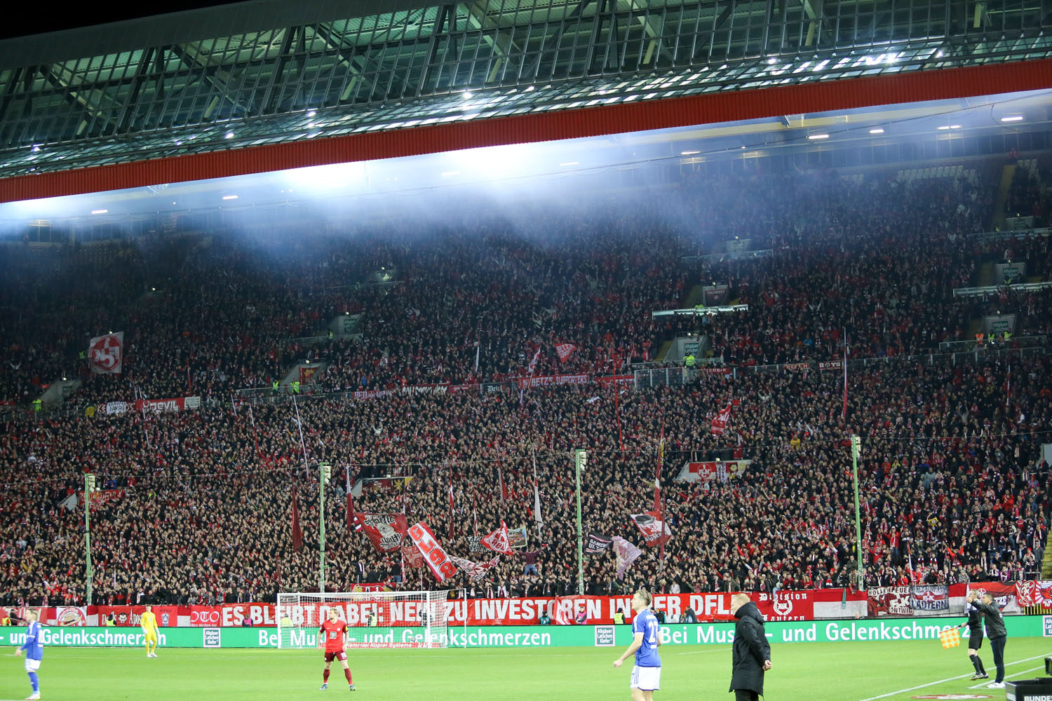 1. FC Kaiserslautern – FC Schalke 04 4-1 (16)