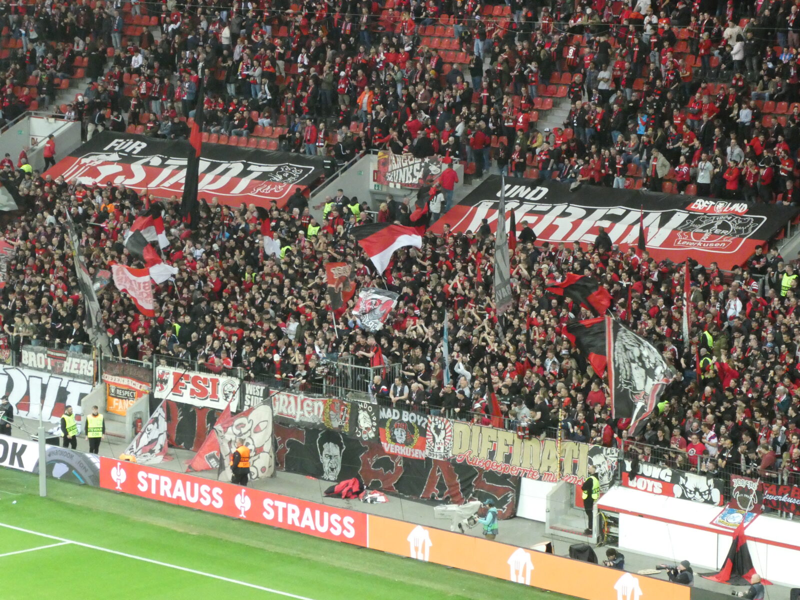 Bayer 04 Leverkusen – West Ham United FC 2-0 (7)