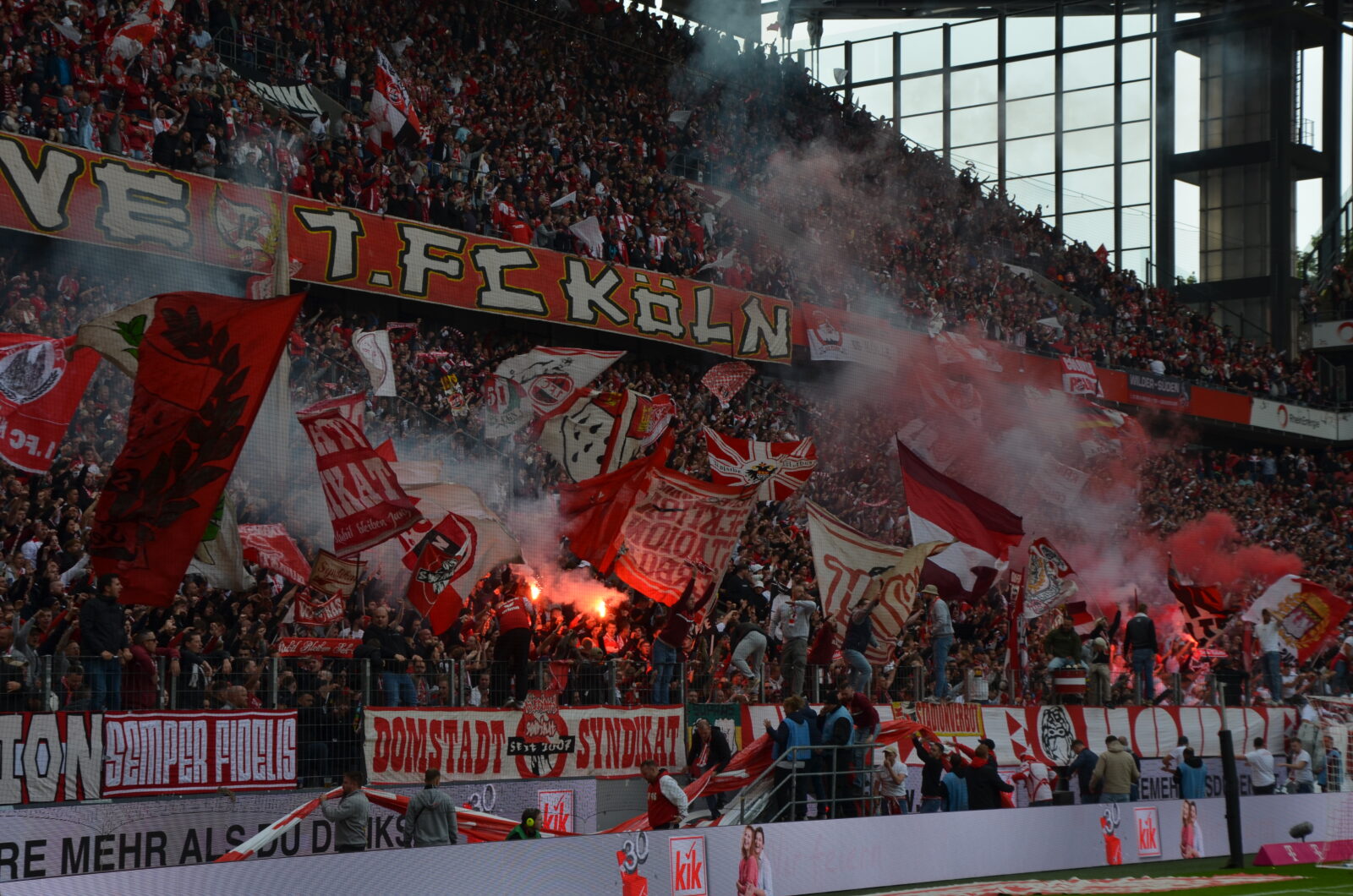 1. FC Köln – Karlsruher SC 4-4 (77)